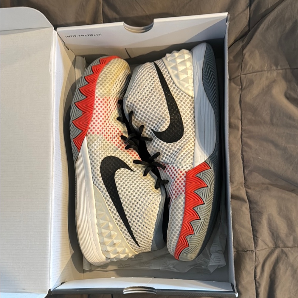 Nike Kyrie 1 ‘Home’